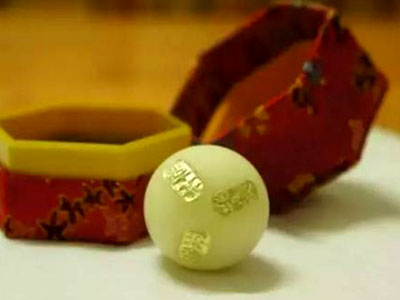 中医“急救三宝”：安宫牛黄丸、紫雪丹、至宝丹的使用诀窍-血管微语