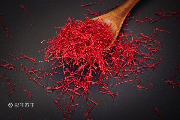 藏红花泡脚的功效与作用及禁忌 - 血管微语-血管微语