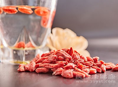坚持喝枸杞泡水 五年后 为啥身体一点变化没有 - 血管微语-血管微语