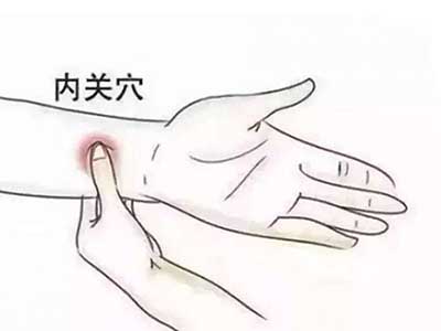 中医急救十二“要穴”，正确按压可救急-血管微语