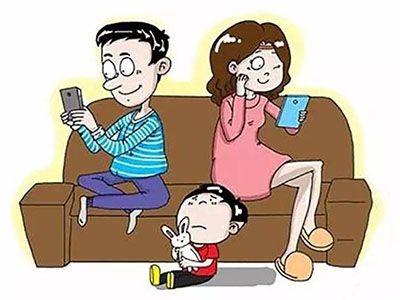 手机控“低头族”如何改善颈椎病症状 - 血管微语-血管微语